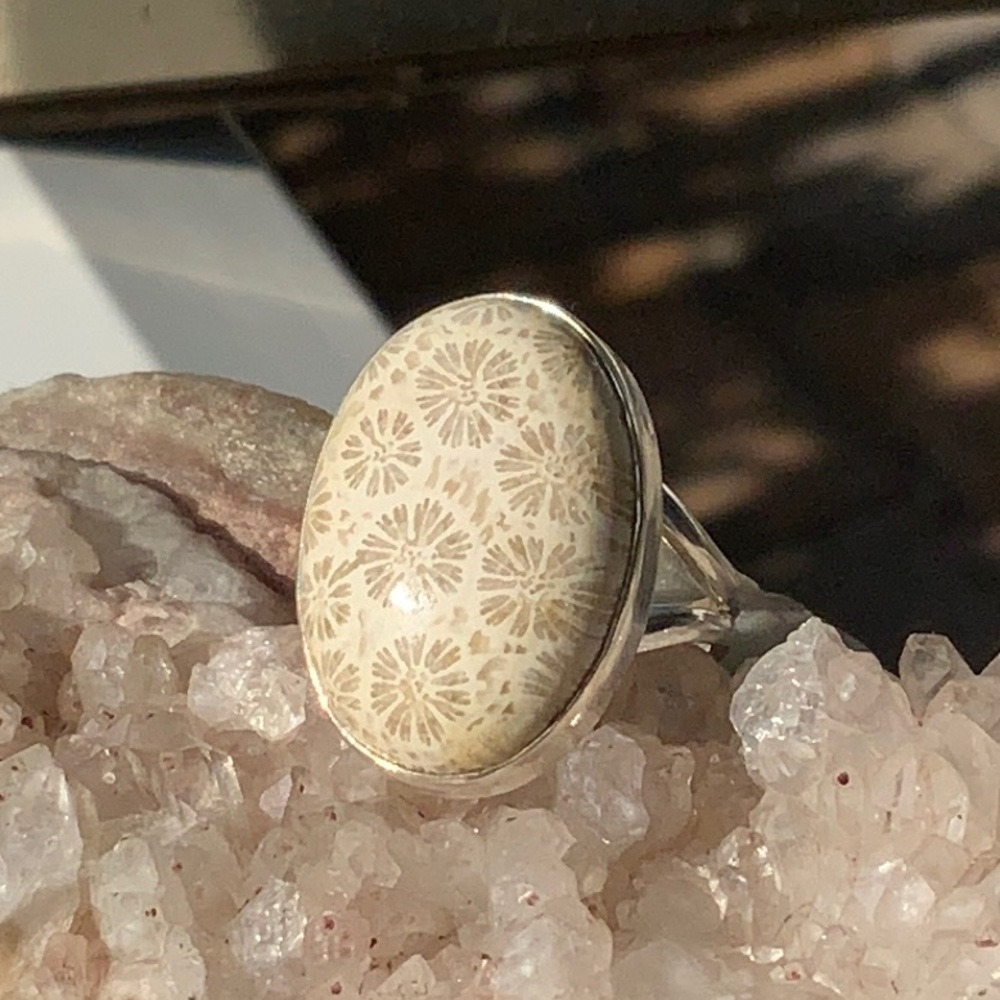 NATURAL INDONESIAN FOSSIL CORAL 925 STERLING SILVER RING, SIZE 7